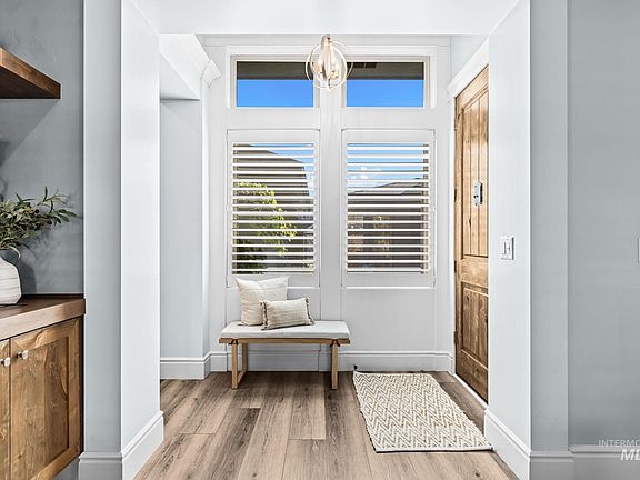 4th image of 1906 E Townline Way
