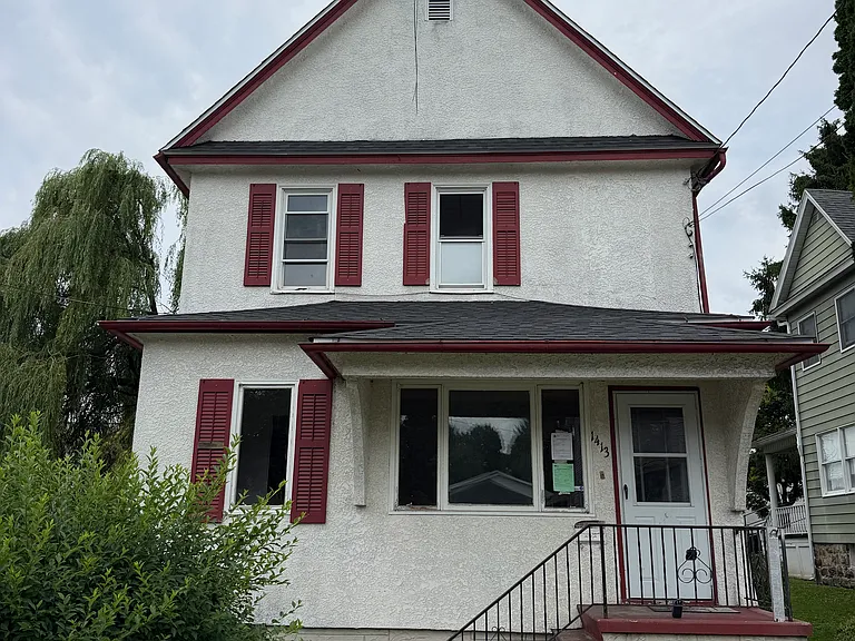 1413 Bulwer St #1 — Photo 9