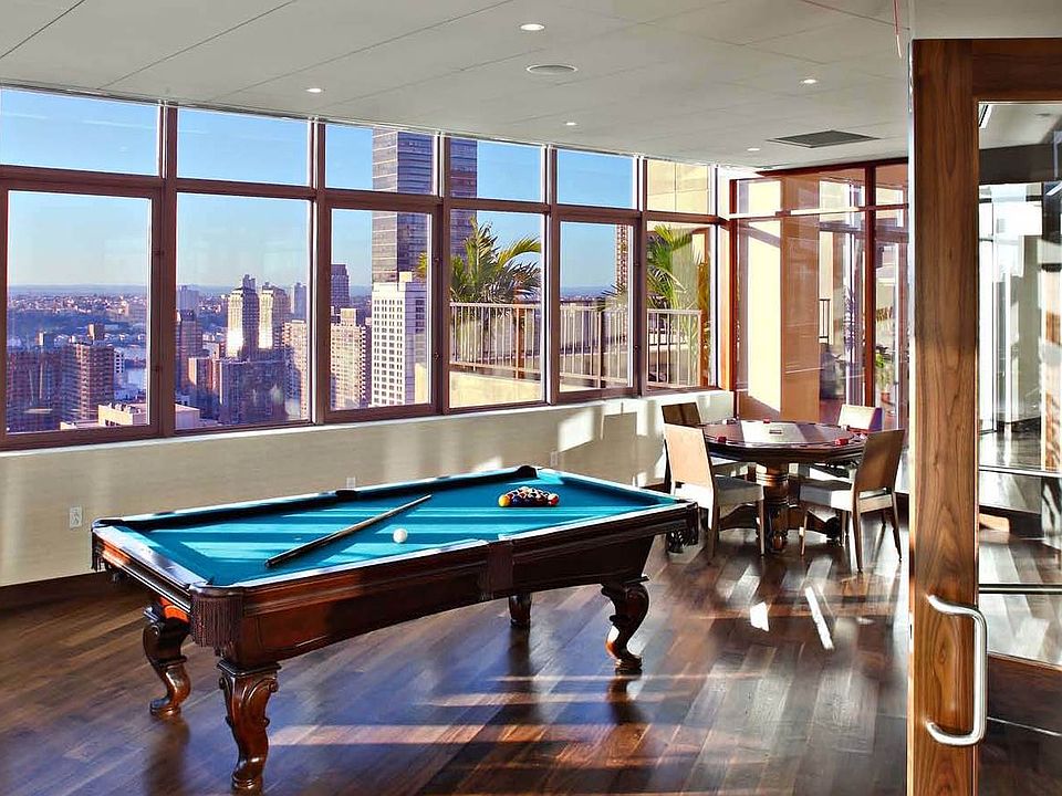 2nd image of 30 W 63rd St APT 23L