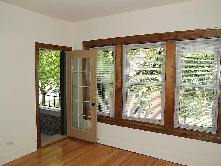 1535 West Addison — Photo 32