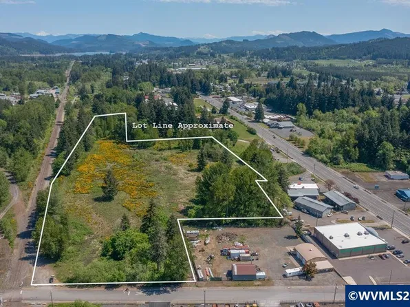 Next To 2414 Main St, Sweet Home, OR 97386