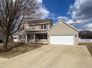 2280 Country Water Ct, Elgin, IL 60123