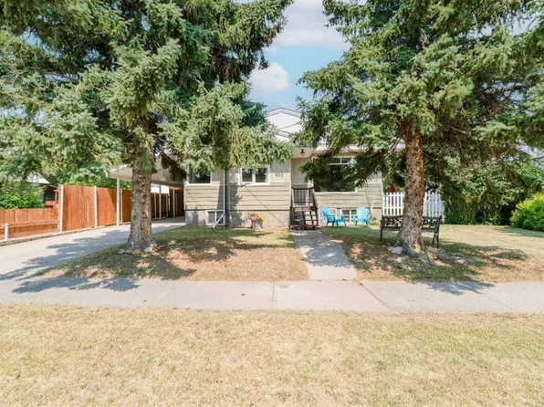 855 S Mountain St, Pincher Creek, AB T0K 1W0