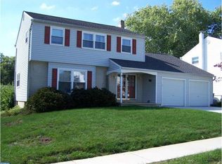 1104 S Overhill Ct, Wilmington, DE 19810