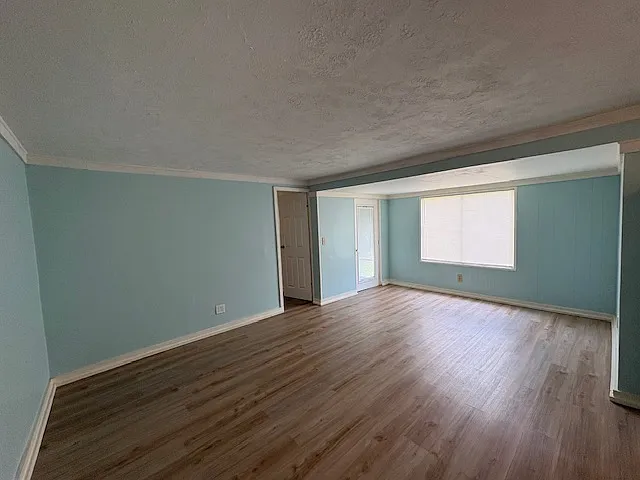 6905 Keithley Rd — Photo 11