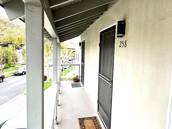 3rd image of 258 Covina Ave #258