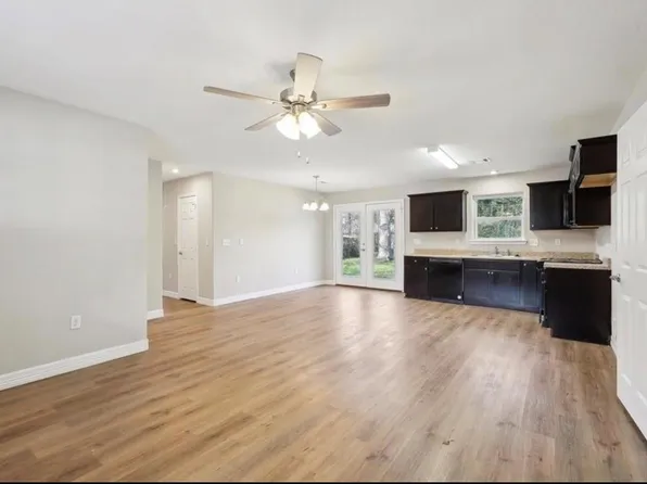 8670 Newfield Ln, Beaumont, TX 77707