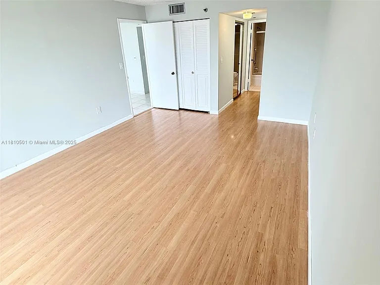 1300 Saint Charles Pl #706 — Photo 5