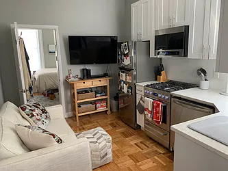 Rented by Salon Realty Corp