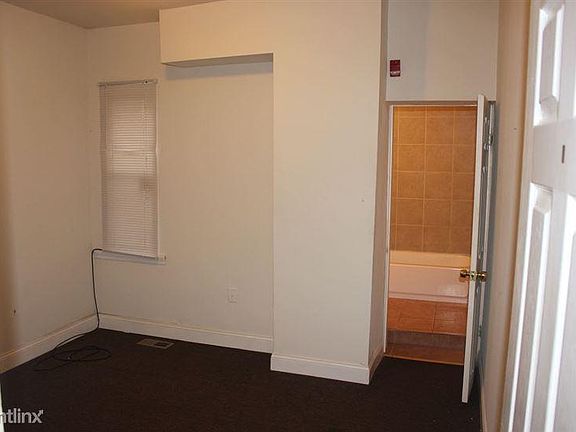 2nd image of 1917 N Darien St