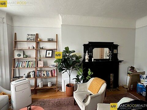 2nd image of 589 Beacon St