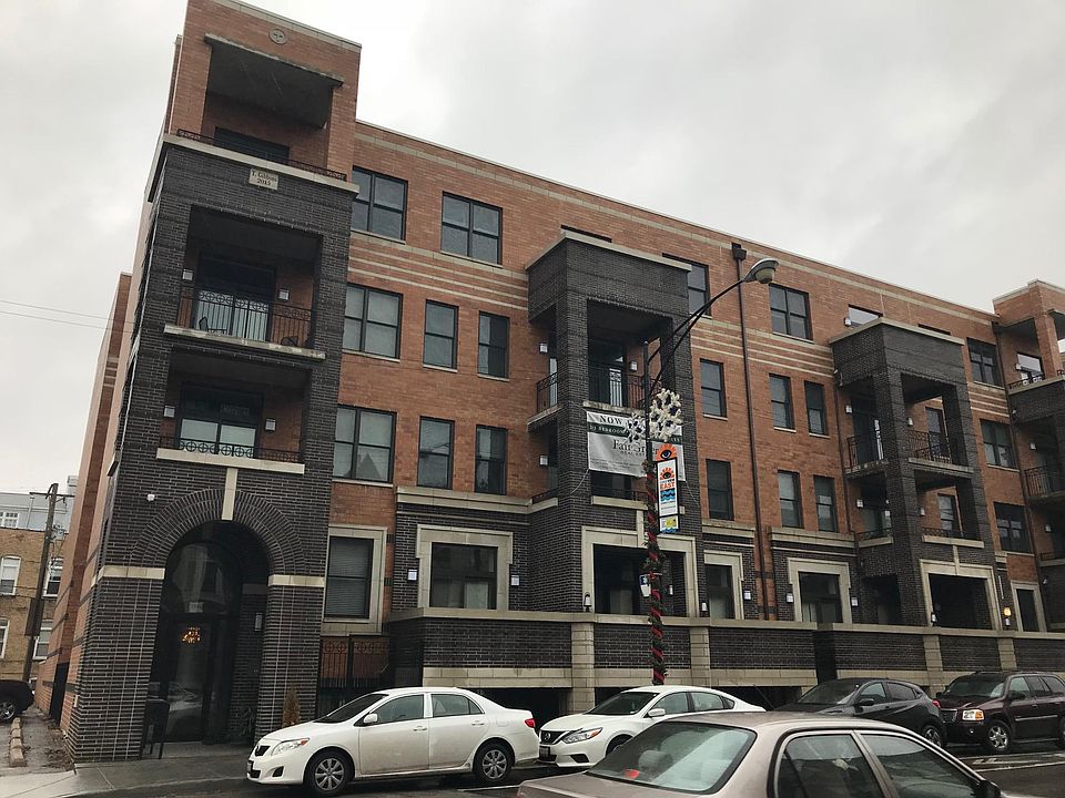 1st image of 2944 1/3 N Halsted St #205
