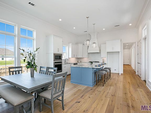 5th image of 526 Glenthorne Dr