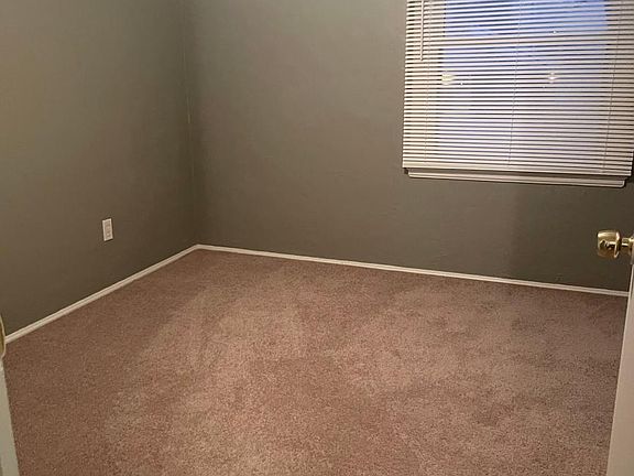 5th image of 24001 Puritan Ave