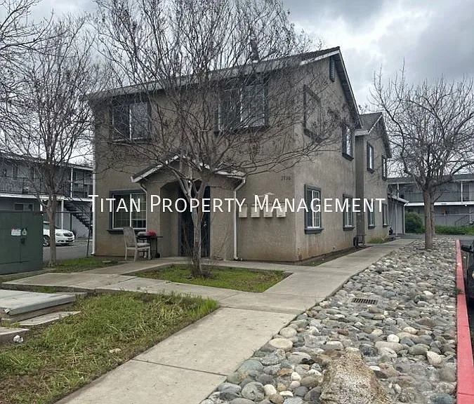 3736 Astoria St #102 — Photo 15