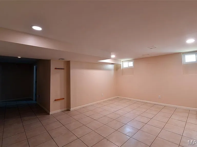 1419 Sawyers Trail Ct — Photo 47