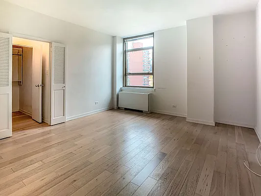 Rented by Halstead Real Estate | media 14