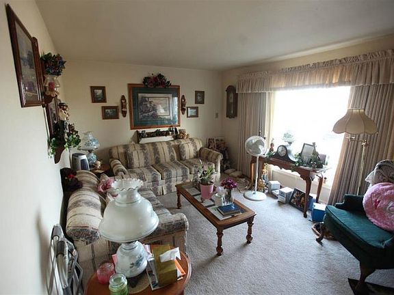 4th image of 4720 Scenic Dr
