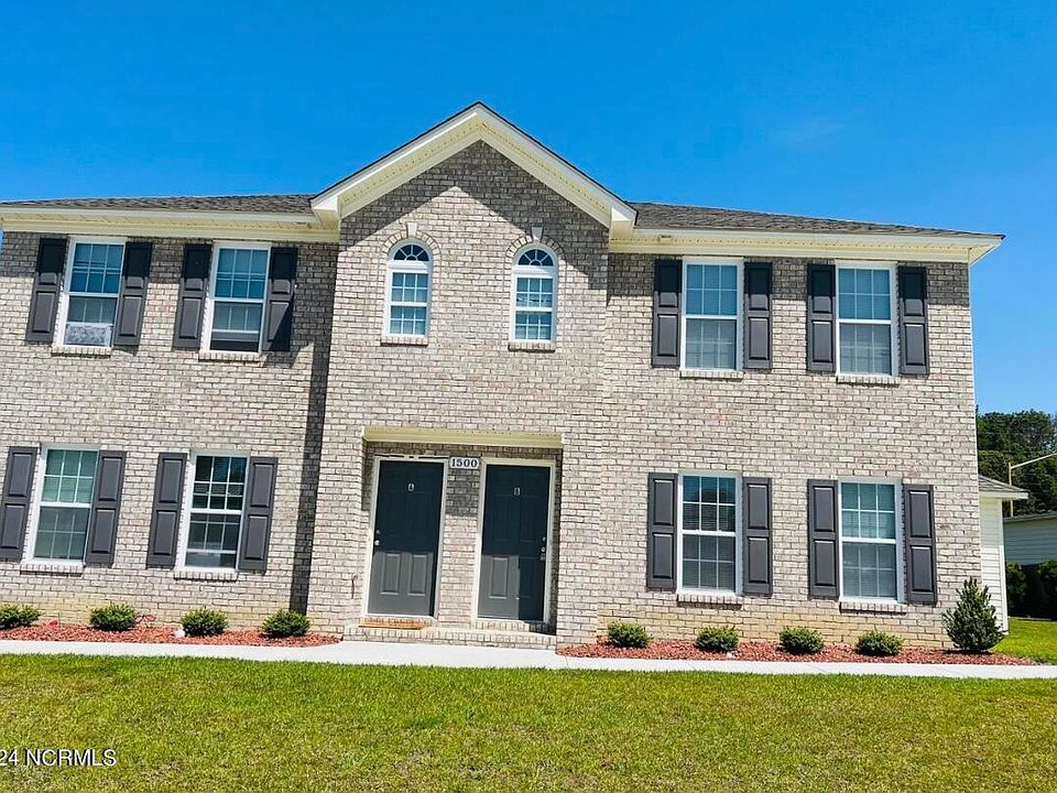 1st image of 1500 Pine Brook Ct #B