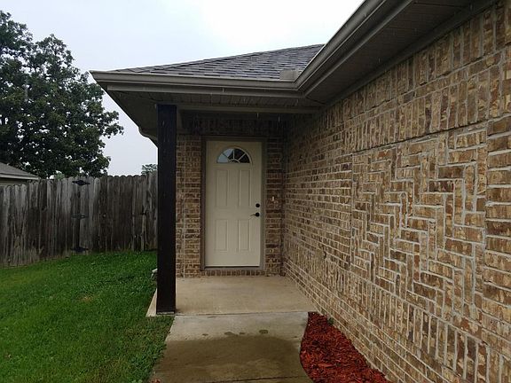 2nd image of 3505 N Robin Ct