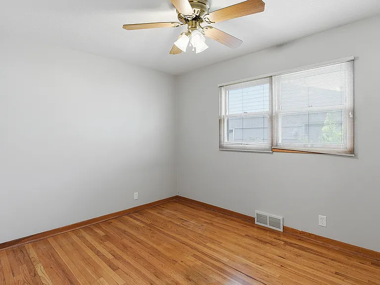 3202 Calhoun St — Photo 16