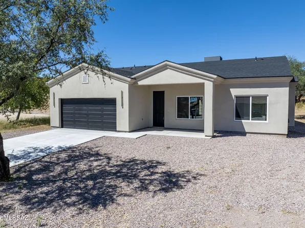 402 Sykes Cir, Rio Rico, AZ 85648