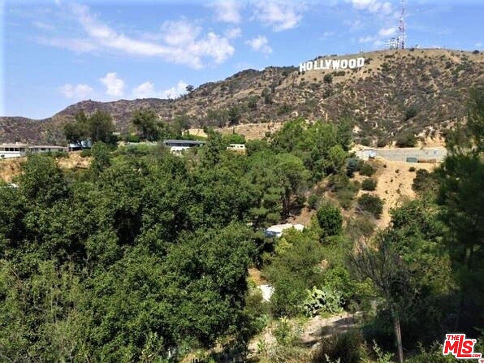 1st image of 3365 Deronda Dr