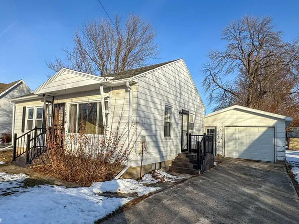 316 Park St, Sheffield, IA 50475