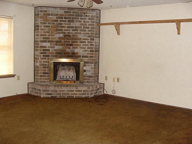 2nd image of 720 Admiralty Way