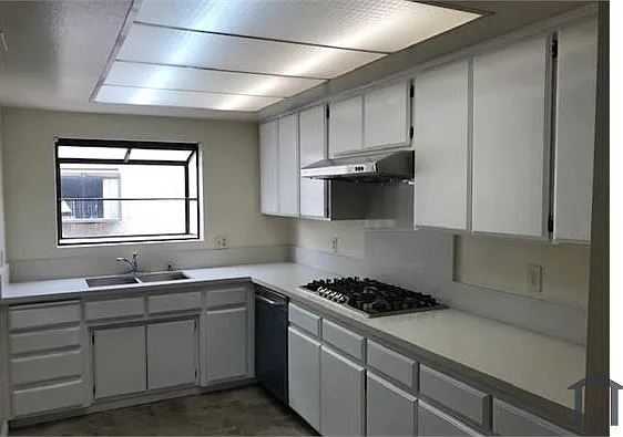 4 bed, 1704 sqft, $3,800 — Photo 4