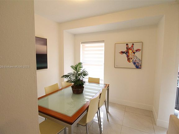 5th image of 2997 Bridgeport Ave #2997