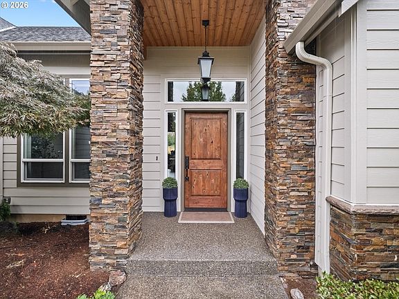3rd image of 1909 SW 25th Cir