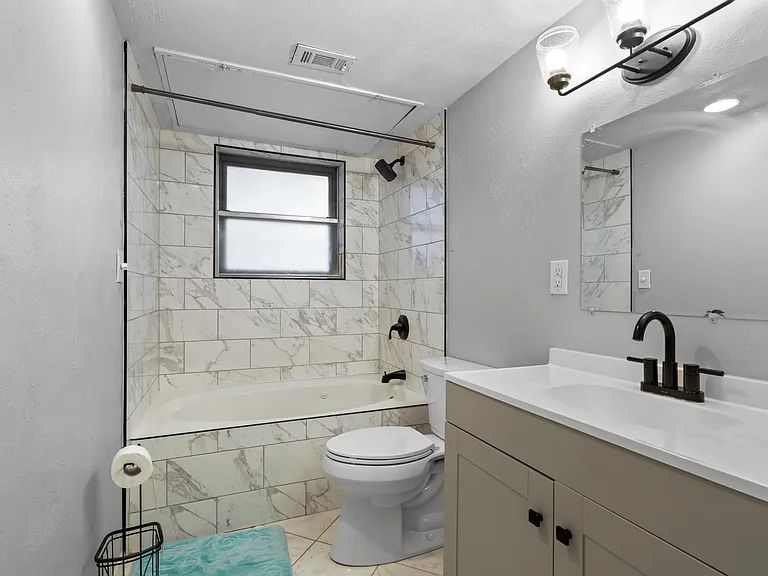 2658 Patricia Ln — Photo 12