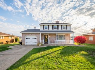 615 McGovern Rd, Houston, PA 15342