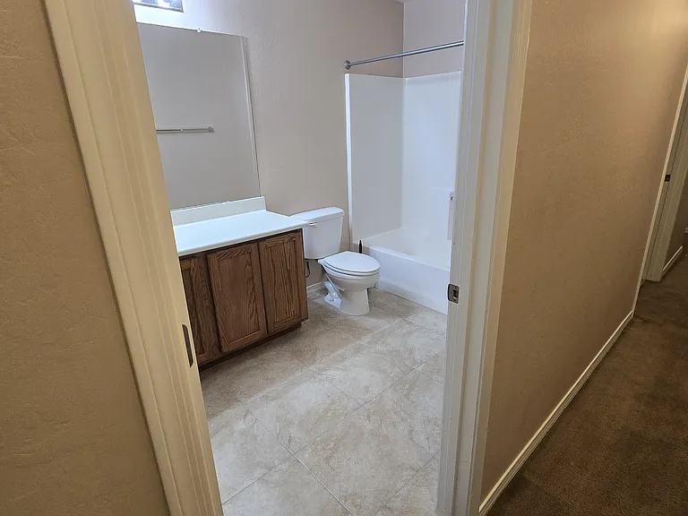1051 S Maverick St — Photo 41