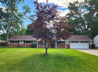 8276 Wright Rd, Broadview Heights, OH 44147
