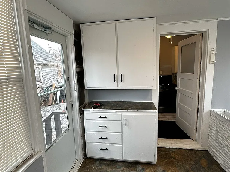 2347 S 8th St — Photo 4