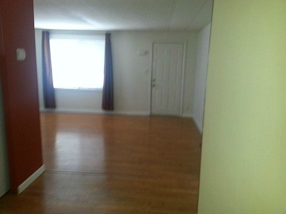 3rd image of 25015 10th Ave S