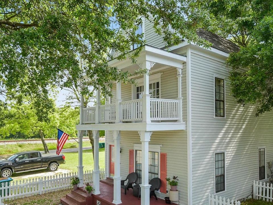 1st image of 1614 20th Ave #11