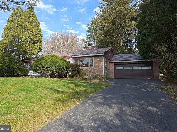 3421 Eisenbrown Rd, Reading, PA 19605