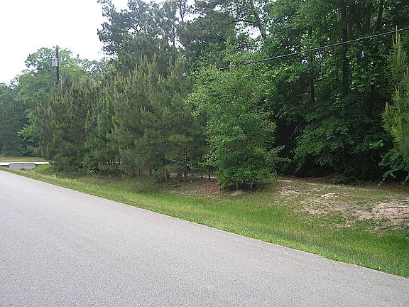 3rd image of 19261 Kanawha Dr