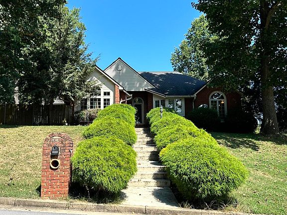3rd image of 3343 Bondwood Cir