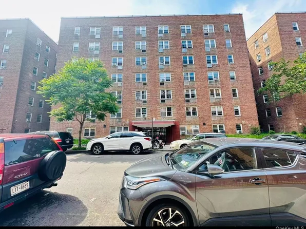 140-65 Beech Avenue #4H, Flushing, NY 11355