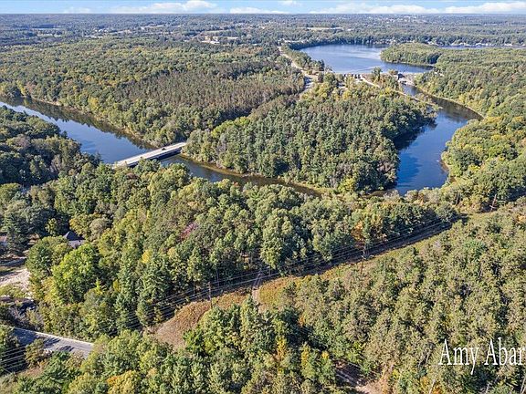 4th image of 19768 Lincoln Rd
