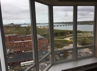 250 E Harbortown Dr #31/405, Detroit, MI 48207