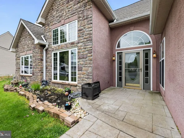 150 Sunset Dr, Mount Royal, NJ 08061