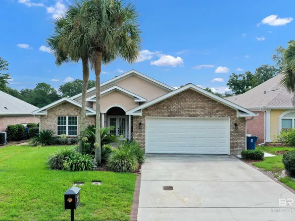 131 Lagoon Dr, Gulf Shores, AL 36542
