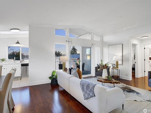 4th image of 1535 NW 52nd St APT 301