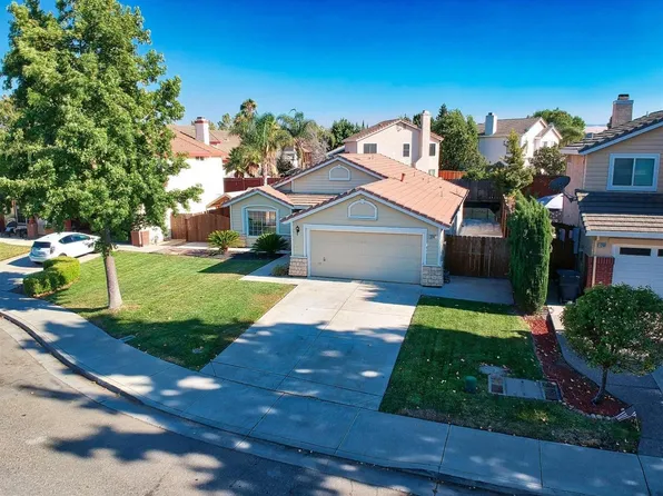 1240 Bluegrass Ln, Tracy, CA 95377
