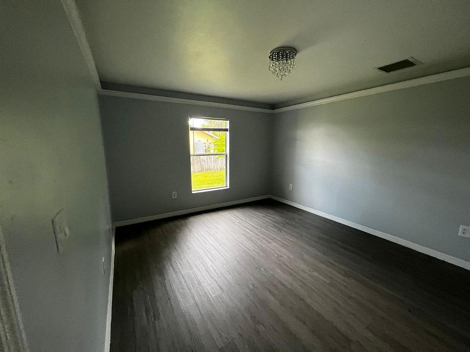 Unit Photo